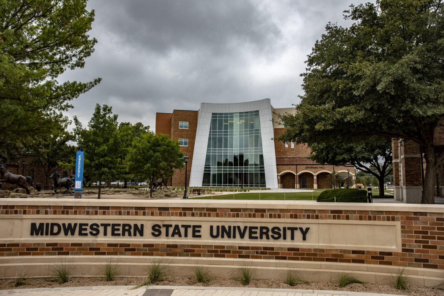 Midwestern State University ACM Rainscreen System with Arconic ACM